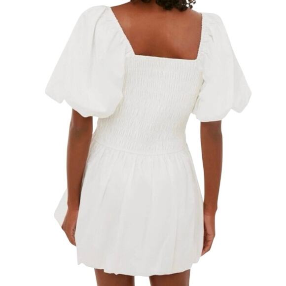 New Tuckernuck Hyacinth House White Smocked Puff Sleeve Catarina Dress M 1741-20 - Picture 4 of 14